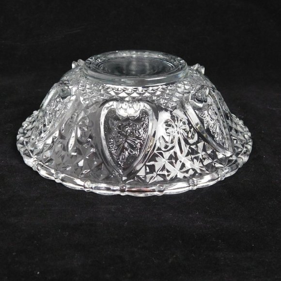 KIG Malaysia Clear Bowl Pressed Glass Heart Fleur de Lis Elegant Serving Dish - Picture 11 of 11